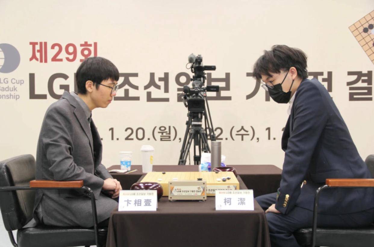 皇冠信用网怎么代理_多位棋手谈柯洁被判负皇冠信用网怎么代理，主教练称比赛前刚叮嘱过，棋手战鹰：棋不能也不该这样去赢