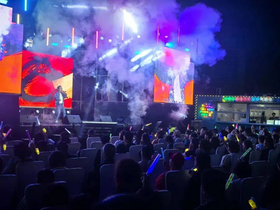 皇冠足球平台代理_2025丰台·学子回家 | “洋学子”邂逅丰台“烟火气”皇冠足球平台代理！丰台群众音乐盛典暨学子回家圆梦音乐会激活城市青春活力——