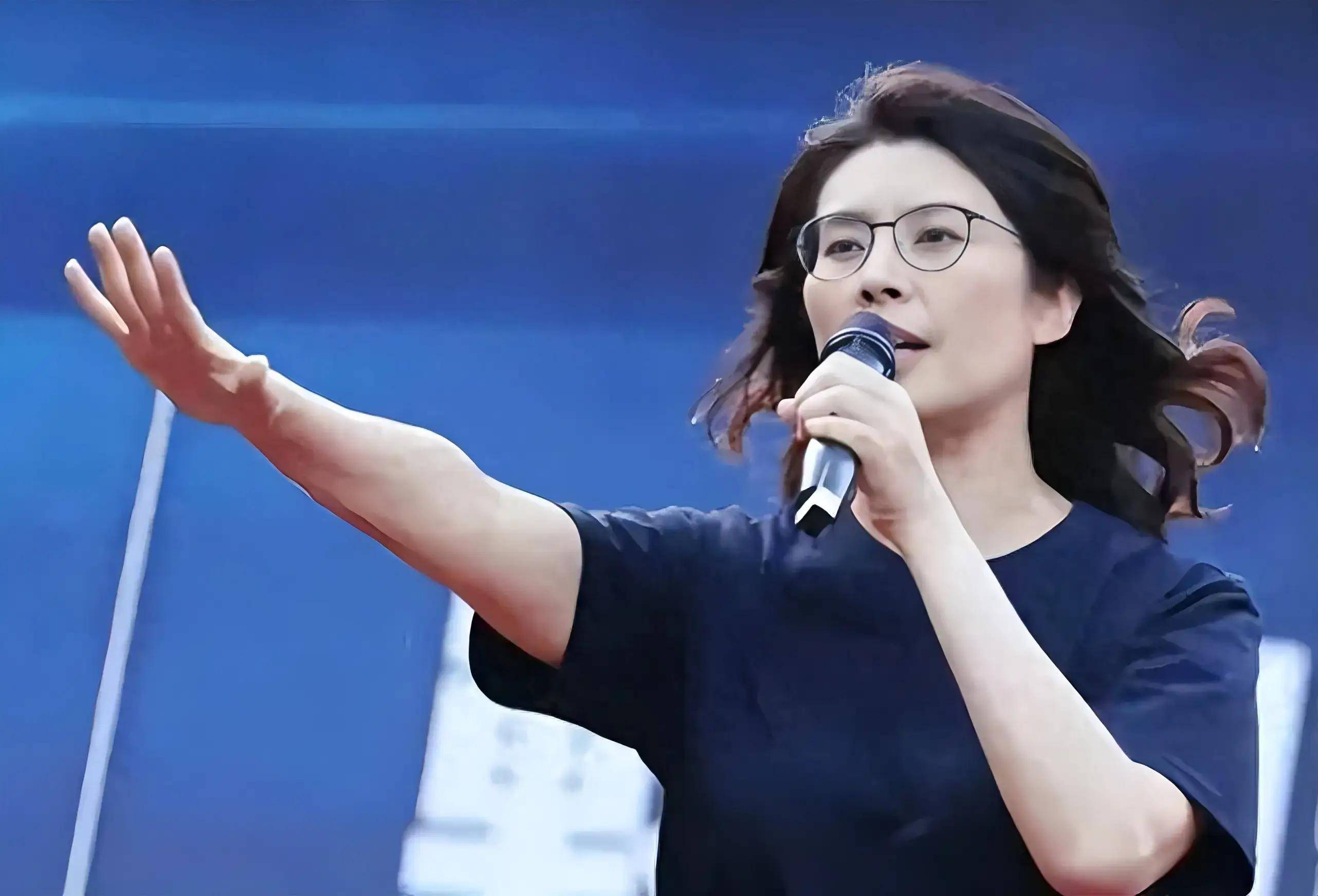 皇冠足球平台代理
_最后3天皇冠足球平台代理
，郑丽文支持率暴涨，洪秀柱定调：必须就统一表明态度