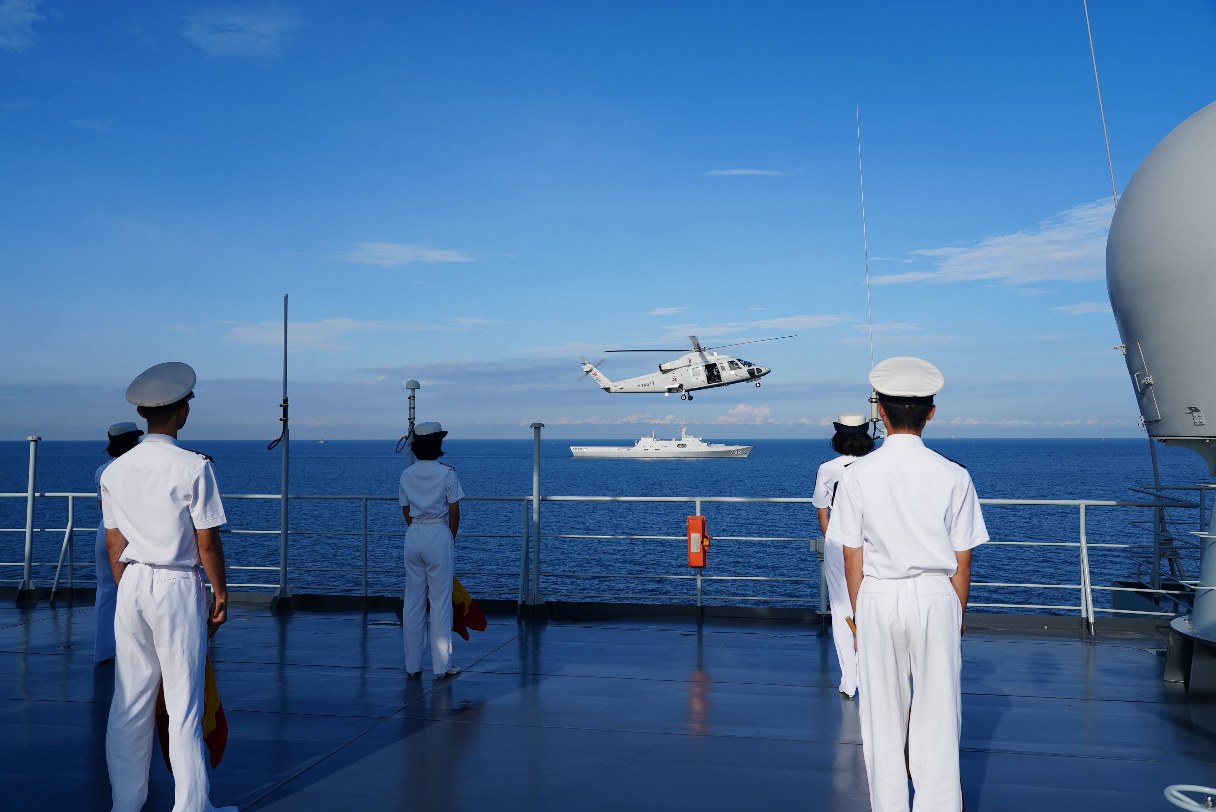 皇冠信用網怎么开户
_海军83舰编队抵达泰国进行友好访问