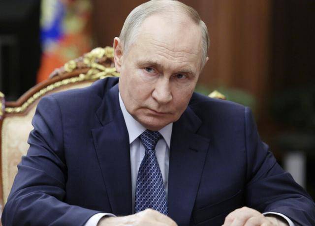 足球盘口代理盘
_普京下令11月中旬前拿下红军城足球盘口代理盘
,俄军加速强攻,乌军快扛不住了