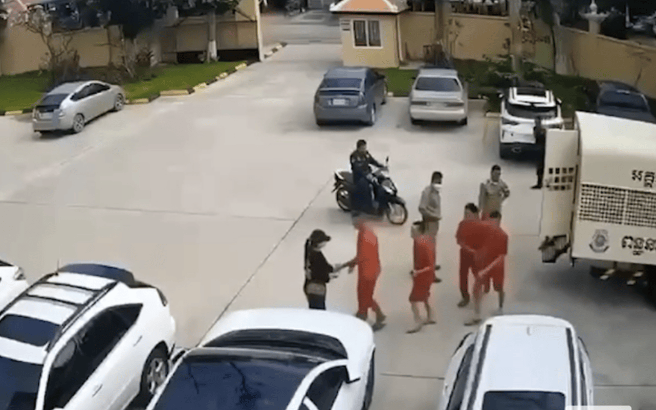 正版皇冠信用盘开户
_柬埔寨持枪劫囚案仍有一人在逃正版皇冠信用盘开户
，“大嫂”等被控杀人罪等多项重罪