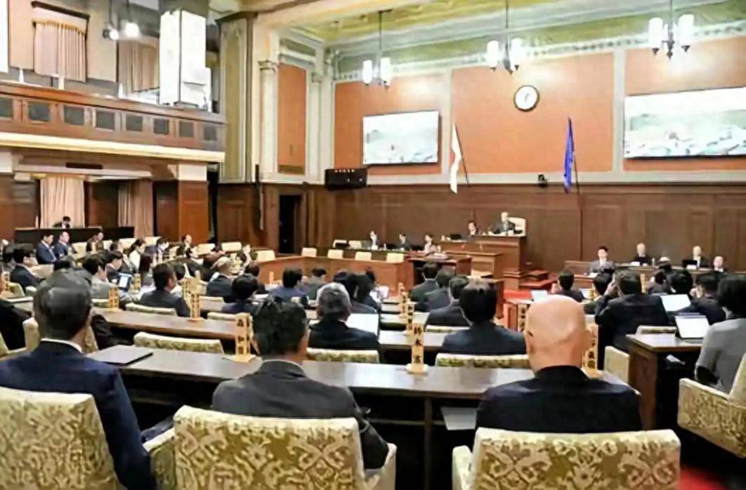 皇冠信用網出租
_日本正式通过决议皇冠信用網出租
，要求薛剑总领事公开道歉！12月高市早苗还要办一桩大事