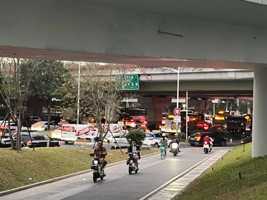 欧洲区附加赛C组
_“等到车熄火”！深圳一主干道欧洲区附加赛C组
，因封路导致拥堵！多部门研究疏解方案