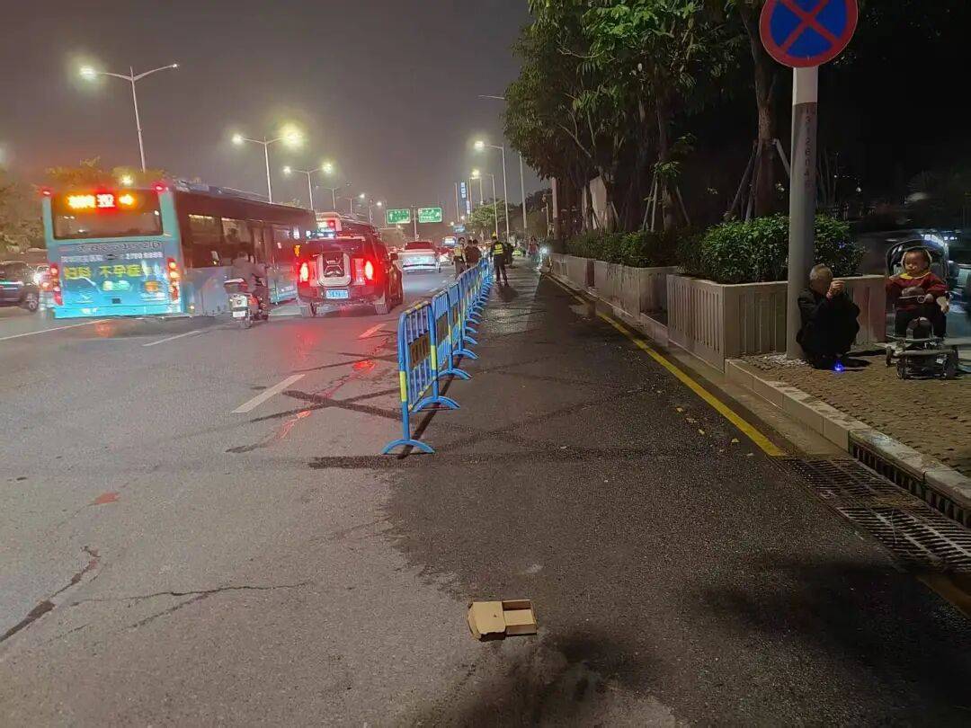 欧洲区附加赛C组
_“等到车熄火”！深圳一主干道欧洲区附加赛C组
，因封路导致拥堵！多部门研究疏解方案