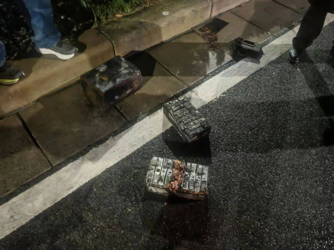 皇冠会员网址
_集中曝光皇冠会员网址
！郑州市2025年11月共发生13起电动自行车火灾！