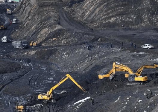 伊朗足球
_高市早苗也想不通伊朗足球
，中国突然祭出第二张“王牌”，特朗普只能装聋作哑，“稀土牌”起效果了！