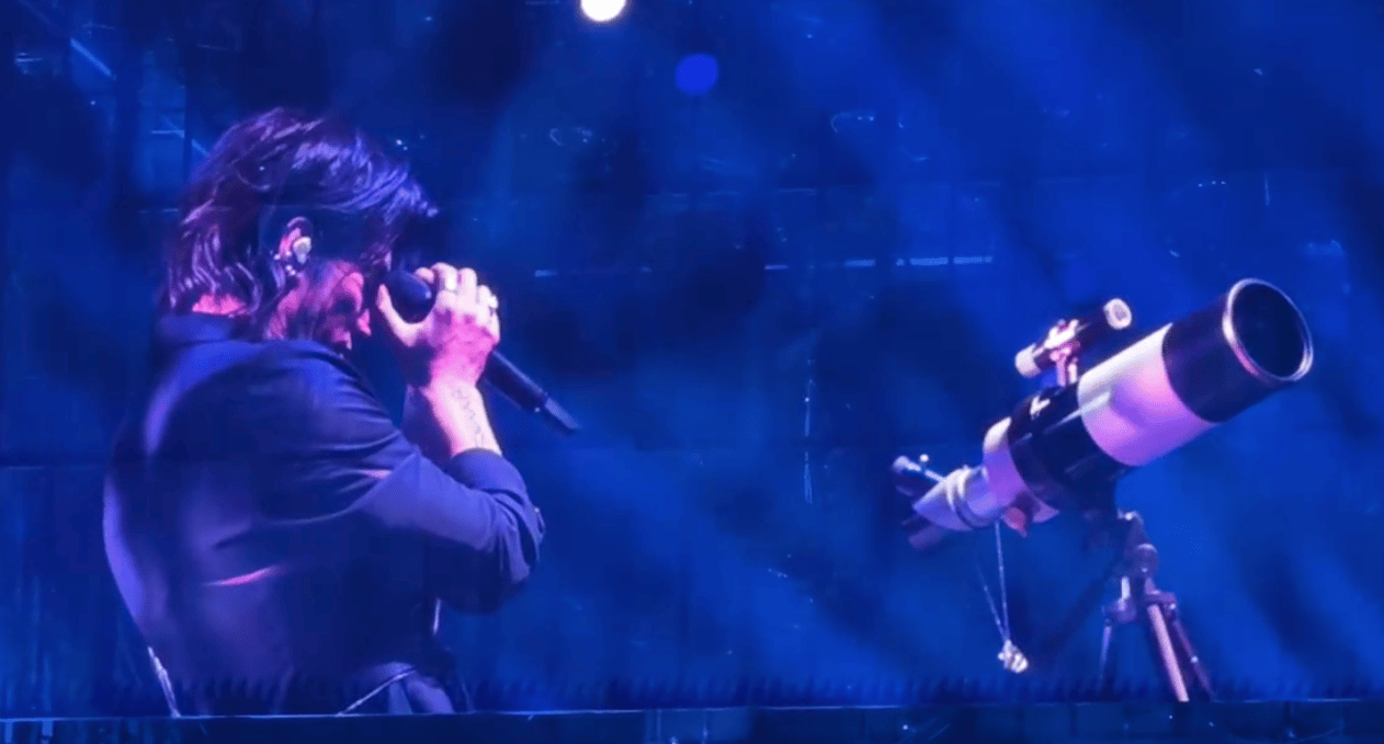 皇冠皇冠信用盘平台_言承旭演唱会上用流星项链缅怀大S皇冠皇冠信用盘平台！网友泪崩：道明寺想杉菜了