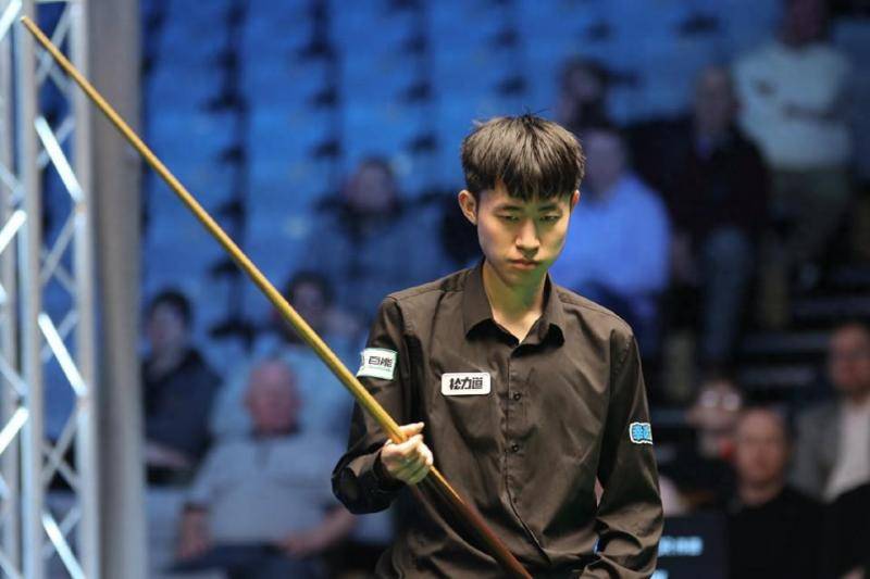 大阪飞脚vs 浦和红钻
_斯诺克苏格兰公开赛|常冰玉终结塞尔比疯狂12连胜