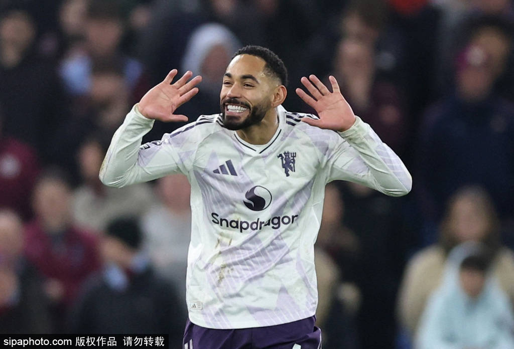 皇冠密码找回
_观战台:曼联恶战纽卡+切尔西火拼维拉 曼城冲八连胜