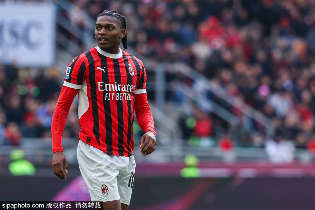 皇冠密码找回
_观战台:曼联恶战纽卡+切尔西火拼维拉 曼城冲八连胜