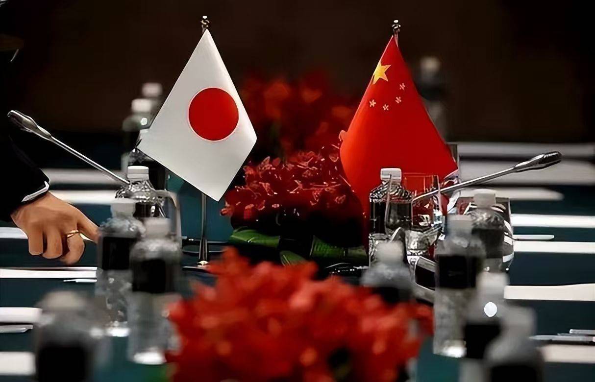 巴斯蒂亚vs甘冈_日本天皇急召高市早苗巴斯蒂亚vs甘冈，有要事交代，美国直言：别踩红线，小心被中国揍