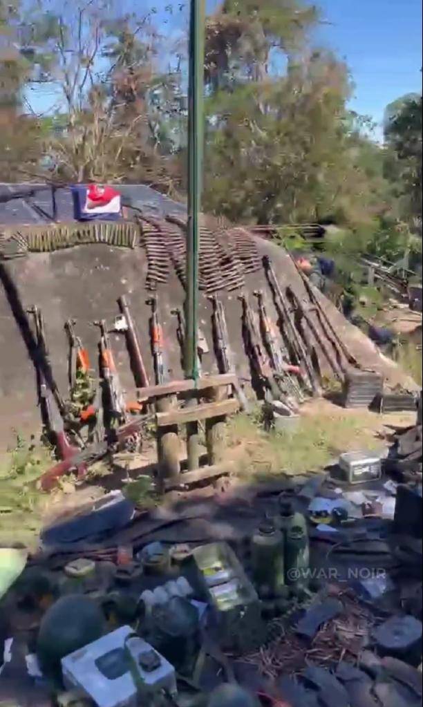 德岛漩涡vs秋田蓝色闪电
_不给洪森父子拼命德岛漩涡vs秋田蓝色闪电
,柬军跑了:泰国缴获中械摆一地,越南武器参战