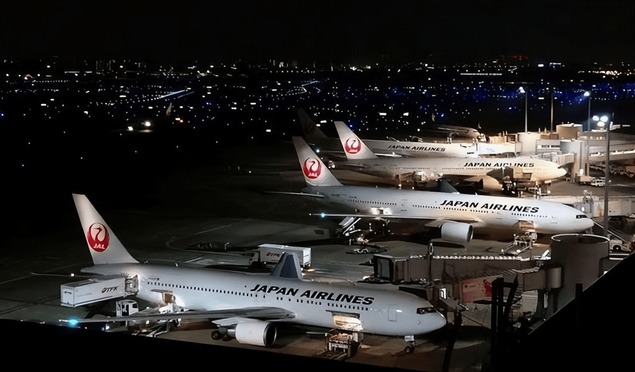 女王公园巡游者vs查尔顿
_万万没想到!中日46条航线全部停飞女王公园巡游者vs查尔顿
,不料“妖魔鬼怪”集体现形