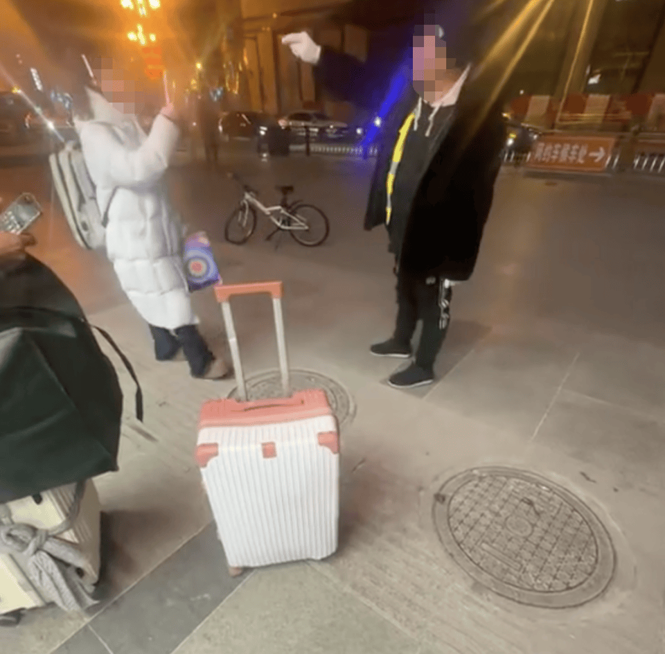 乌米亚vs奥迪沃德
_联合行动乌米亚vs奥迪沃德
,威胁学生的张某巍被拘