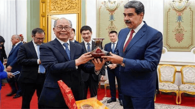 卡马亚vs赫尔辛堡
_强掳马杜罗后卡马亚vs赫尔辛堡
,特朗普才反应过来,自己闯下一个天大的麻烦