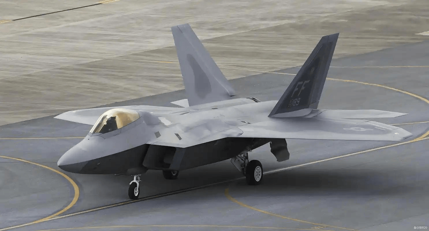 阿根廷职业联赛特别投注_2026开年军工惊喜！印媒：中国第三架歼-36亮相阿根廷职业联赛特别投注，轰-20首飞近在眼前