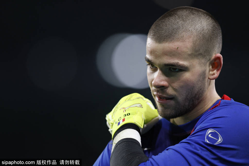 皇冠信用网怎么代理_阿尔瓦罗自由身加盟山东泰山:新赛季的战术变革与期望