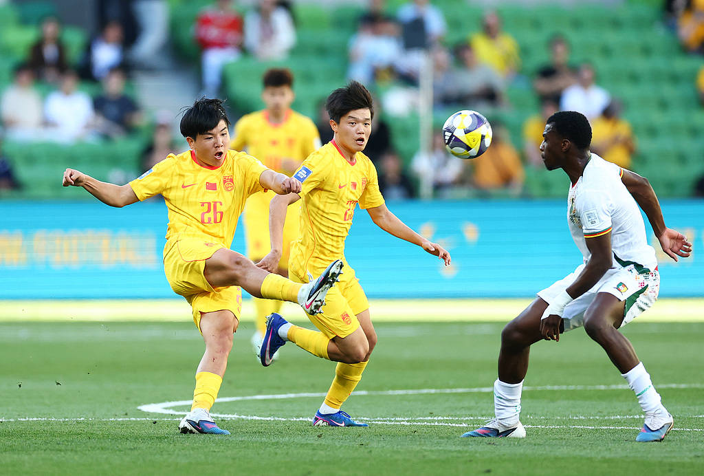 新2网址大全_FIFA系列赛-9分钟丢两球 国足全场仅1射正0-2不敌喀麦隆