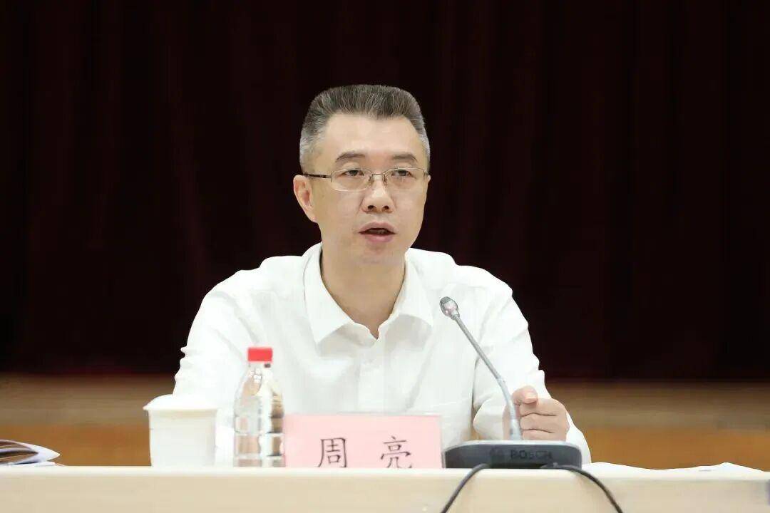 皇冠信用网怎么开通_一“虎”周末任上被查！副部级“内鬼”王会民被公诉皇冠信用网怎么开通，国务院免去两“虎”职务