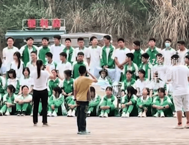 LNB篮球比分
_痛心！他走了LNB篮球比分
，年仅15岁，刚刚拍完毕业照