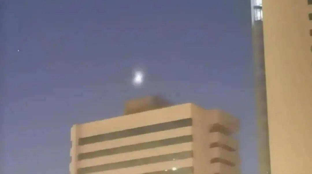 LNB篮球投注
_新疆夜空不明飞行物是什么LNB篮球投注
？揭秘来了