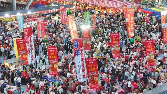 皇冠信用网正网
_蚌埠龙虾节被曝有“点歌刺客”皇冠信用网正网
，当地多部门介入调查