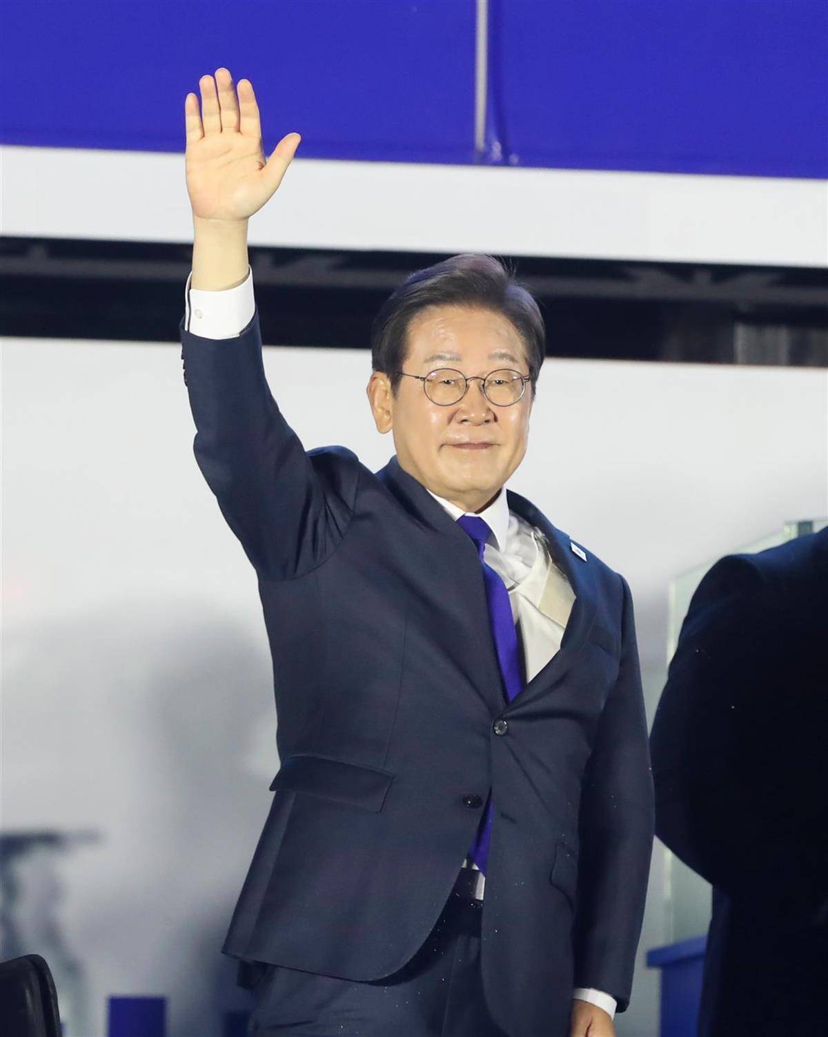 皇冠信用网注册
_当选韩国总统的李在明皇冠信用网注册
，两周后就要走进法院，他会被判有罪吗？