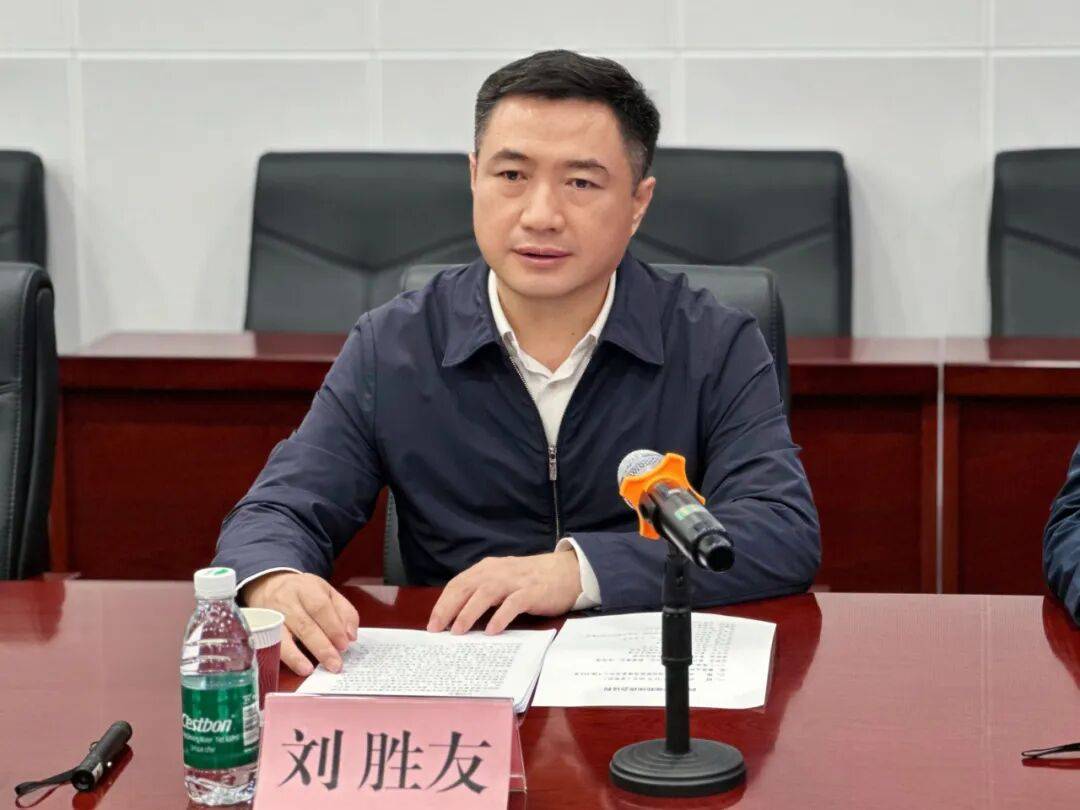 皇冠信用出租足球
_广西北部湾港集团董事长刘胜友出任柳州市委副书记皇冠信用出租足球
，提名为市长候选人