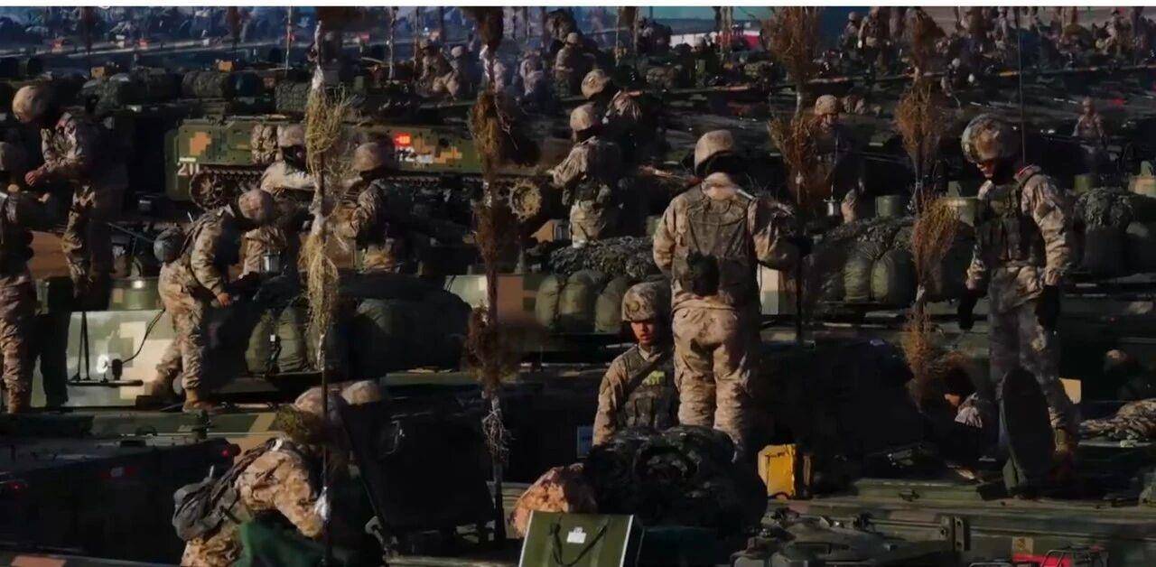 首尔叁星迅雷 vs 安阳正官庄 RB
_大场面!机器狗、无人机开路首尔叁星迅雷 vs 安阳正官庄 RB
,实兵对抗演练画面公布