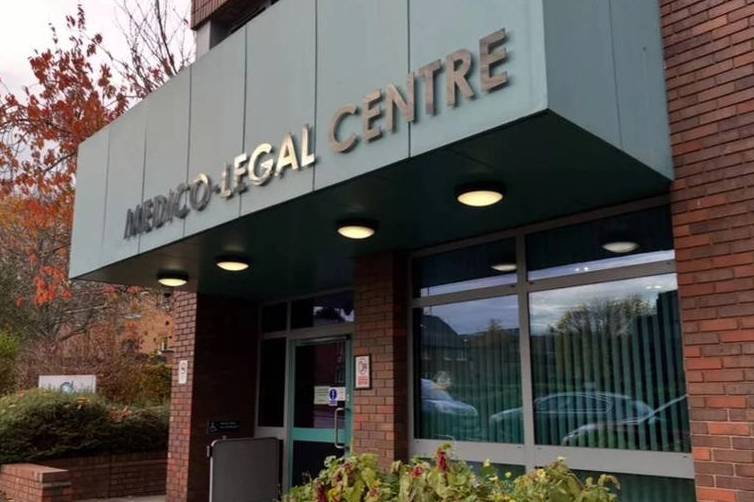 皇冠信用盘会员注册
_英国一对情侣吸毒过量死在床上皇冠信用盘会员注册
,尸体旁有一验孕棒