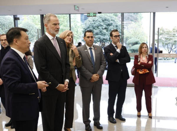 怎么申请皇冠信用网
_“什么自割咽喉怎么申请皇冠信用网
?西班牙就要做中国在欧洲最好的朋友”