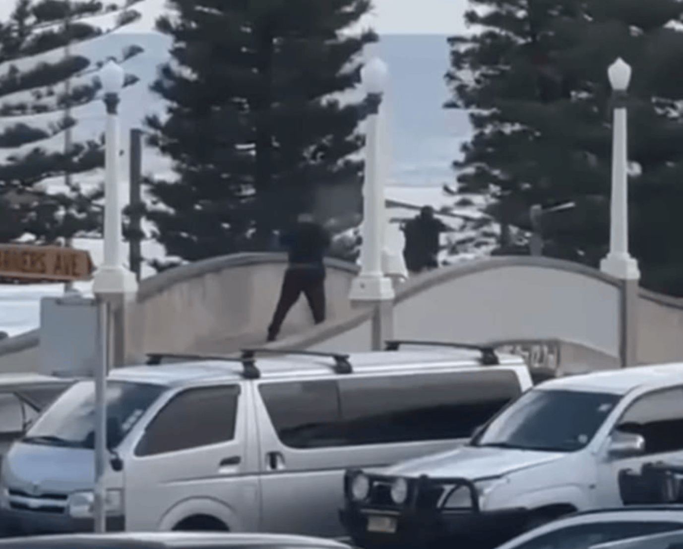 welcome皇冠注册
_澳大利亚著名海滩发生枪击事件welcome皇冠注册
,两人被捕