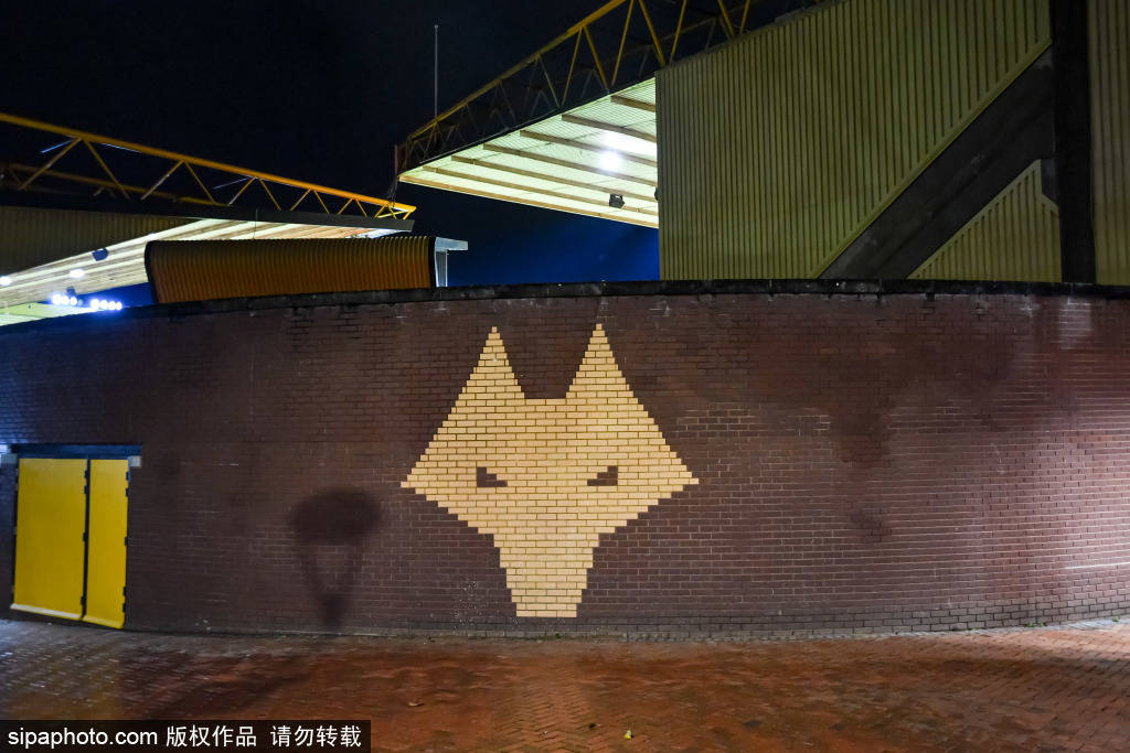 足球外围买球网站
_伯恩茅斯后卫解围失误送礼足球外围买球网站
,曼联反超4-3!库尼亚成为关键先生