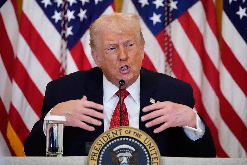 皇冠信用网代理出租_特朗普开价：10亿美元皇冠信用网代理出租，永久席位