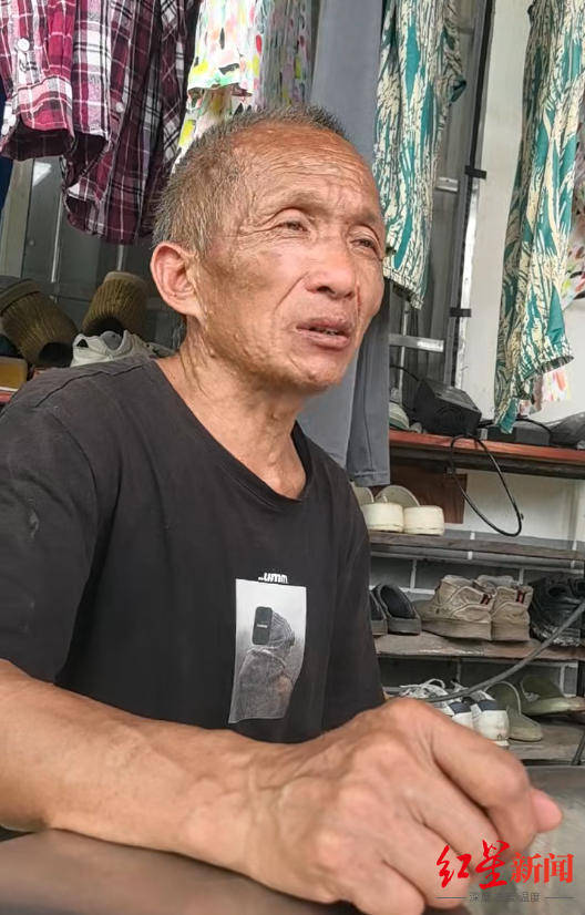亚洲杯2027外围赛_凌晨2点打电话叫醒村民的“谢会计”遇难亚洲杯2027外围赛，妻子弟弟仍失联