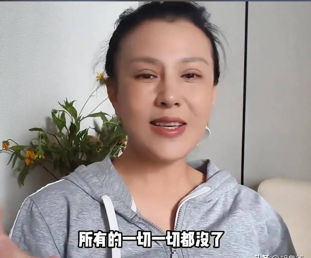 欧冠足球
_52岁女演员遭人生重创:被前夫坑到倾家荡产、负债600万欧冠足球
,如今在横店拍短剧还债,称若没戏拍“最坏打算就是摆地摊卖韭菜盒子”